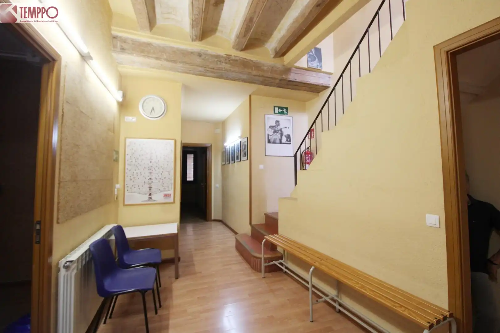 Casa adosada en venta en Carrer MURALLA, Centre