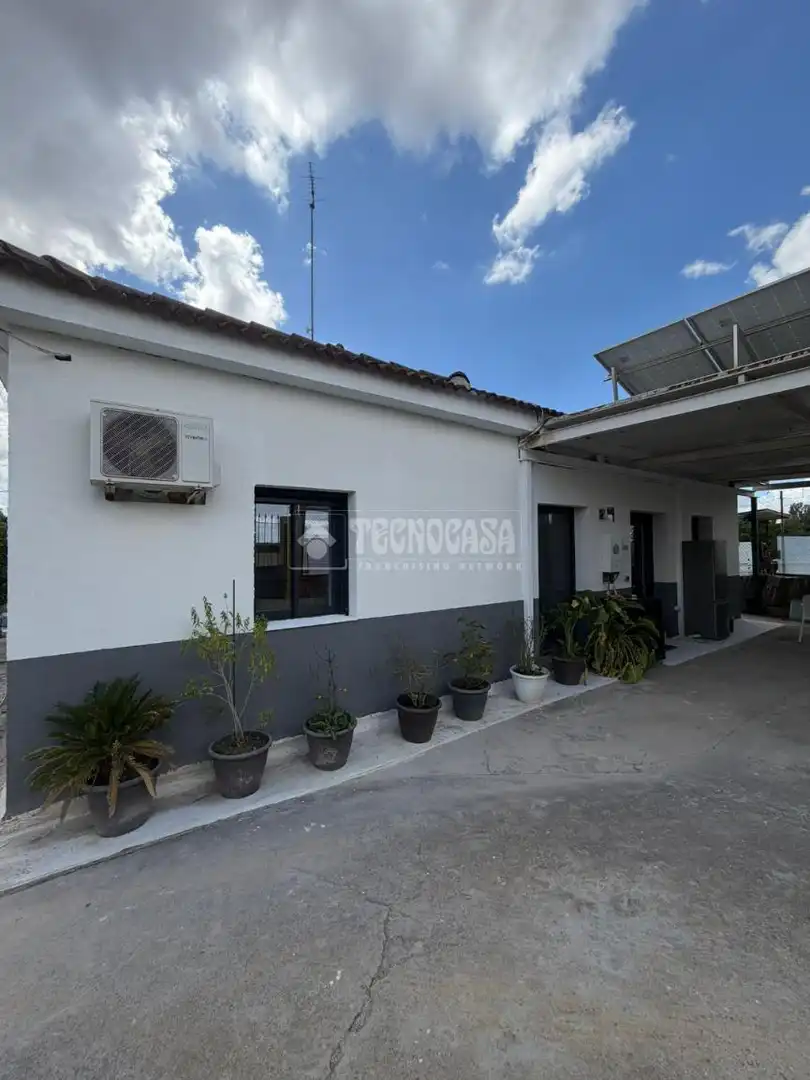 Exterior view of Country homes for sale in Utrera  with Air Conditioner, Heating and Private garden