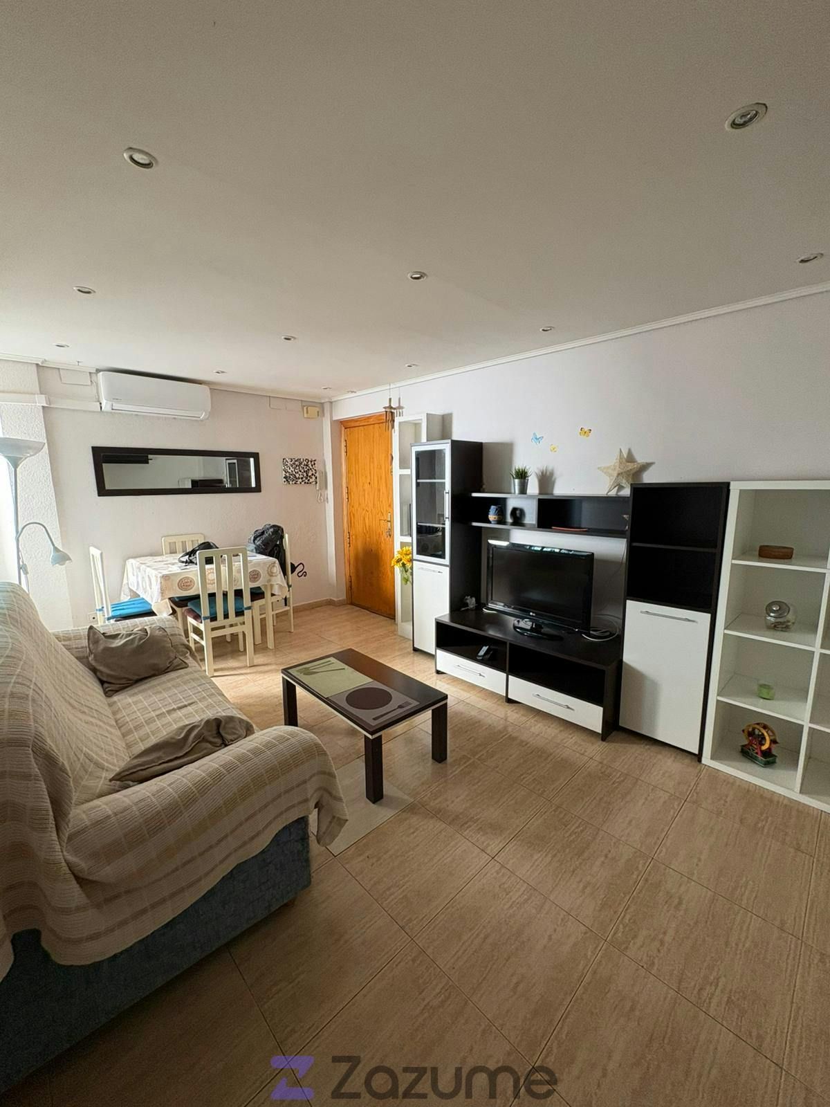 Living room of Flat to rent in  Zaragoza Capital  with Air Conditioner, Heating and Furnished