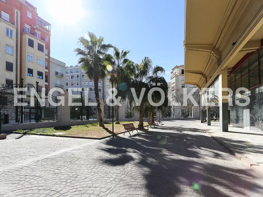 Vista exterior de Piso en venta en Valencia con Aire acondicionado, Calefacción y Parquet