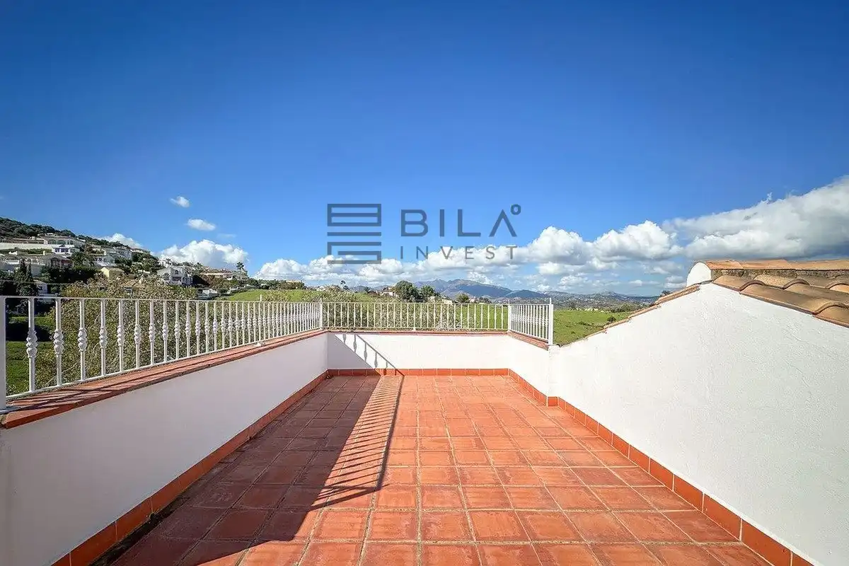 Chalet con piscina en venta en Cerros del Aguila, imagen 40