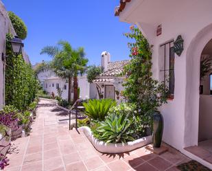 Garden of Single-family semi-detached for sale in Marbella  with Air Conditioner, Terrace and Swimming Pool