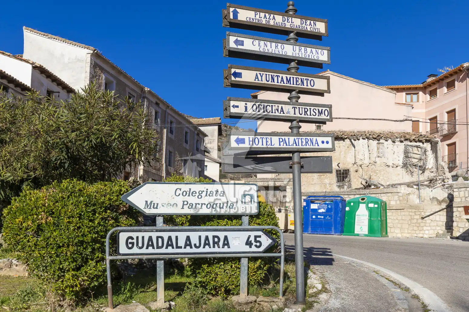 Vista exterior de Casa o xalet en venda en Pastrana amb Calefacció