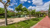 Jardí de Planta baixa en venda en Pozuelo de Alarcón amb Terrassa, Traster i Piscina