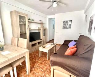 Sala d'estar de Apartament de lloguer en Nerja amb Aire condicionat