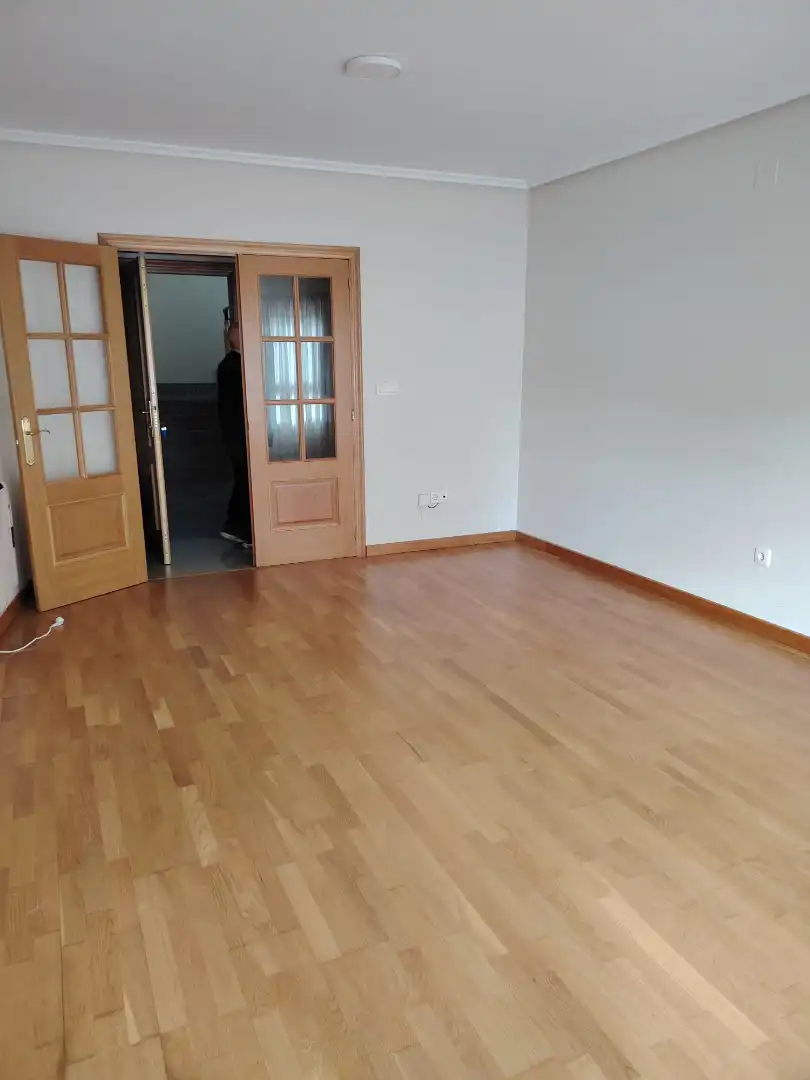 Flat for sale in A Rúa , Ourense