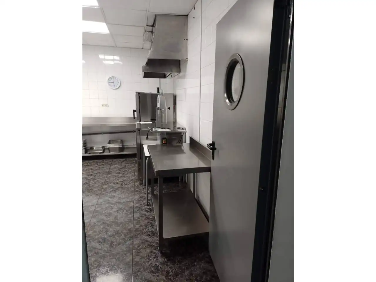 Business premises for transfer in Calle Francesc Perera 4, imagen 9