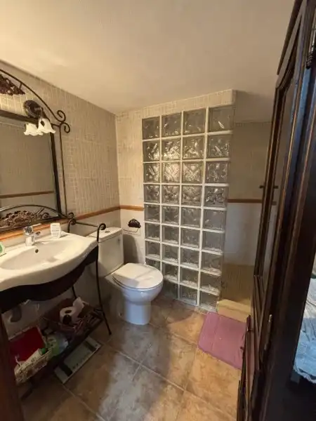 Baño de Casa o chalet en venta en Lucena con Terraza, Trastero y Balcón