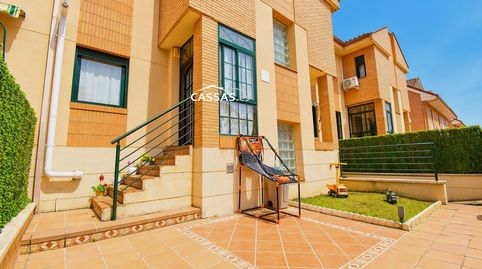 Foto 2 de Casa adosada en venta en Calle Cibeles , Fresnos I y II, Torrejón de Ardoz