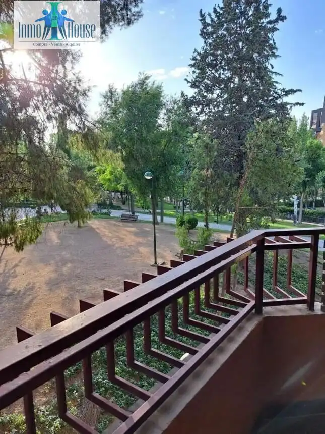 Terrassa de Pis en venda en Albacete amb Calefacció, Traster i Moblat