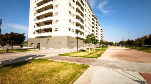 Local comercial de obra nueva en zona Moli DAnimeta Quart de Poblet