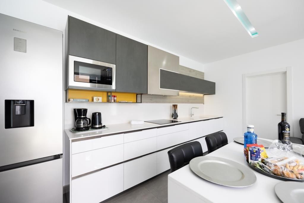 Kitchen of House or chalet for sale in San Bartolomé de Tirajana  with Air Conditioner, Terrace and Swimming Pool