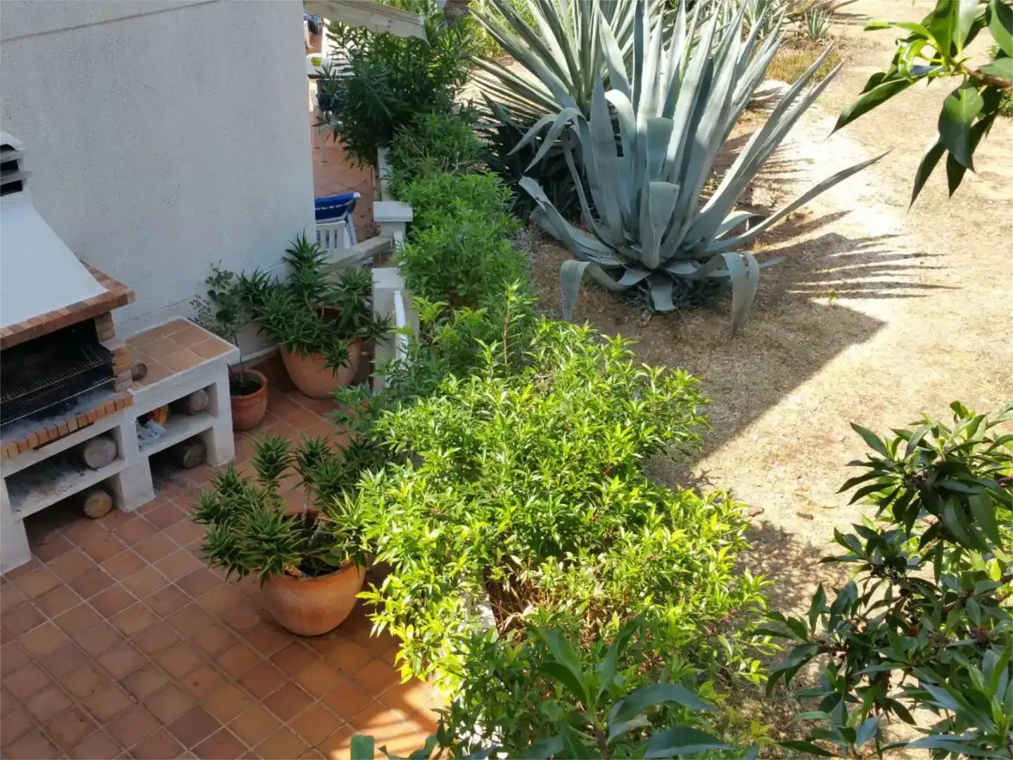 Jardí de Casa adosada de lloguer en Sitges amb Aire condicionat, Jardí privat i Piscina
