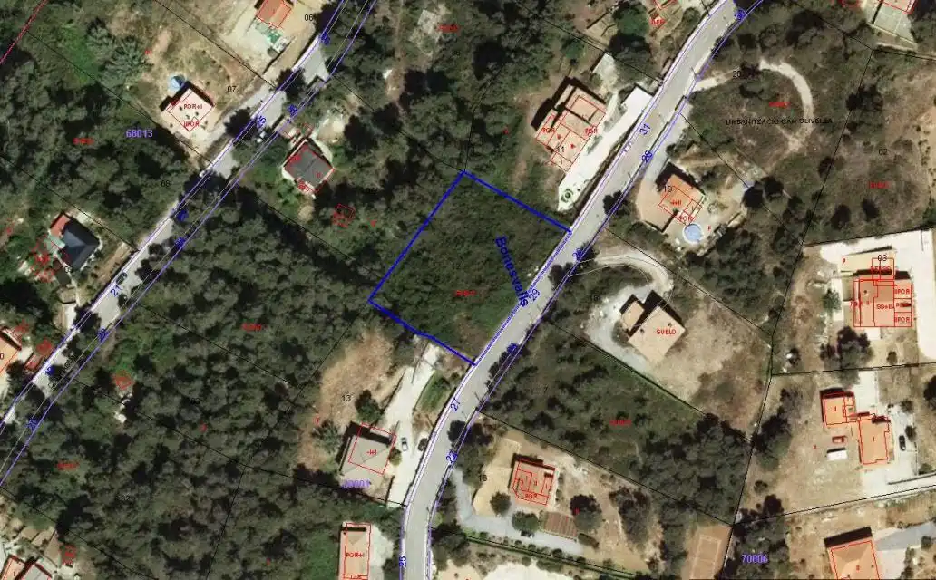 Terreno residencial en venta en Vallirana, imagen 2