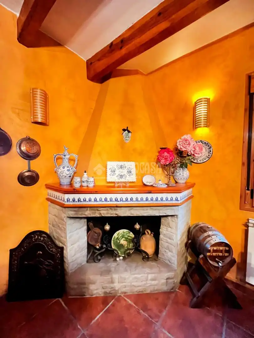 Casa adosada en venta en Sobradiel con Calefacción y Jardín privado