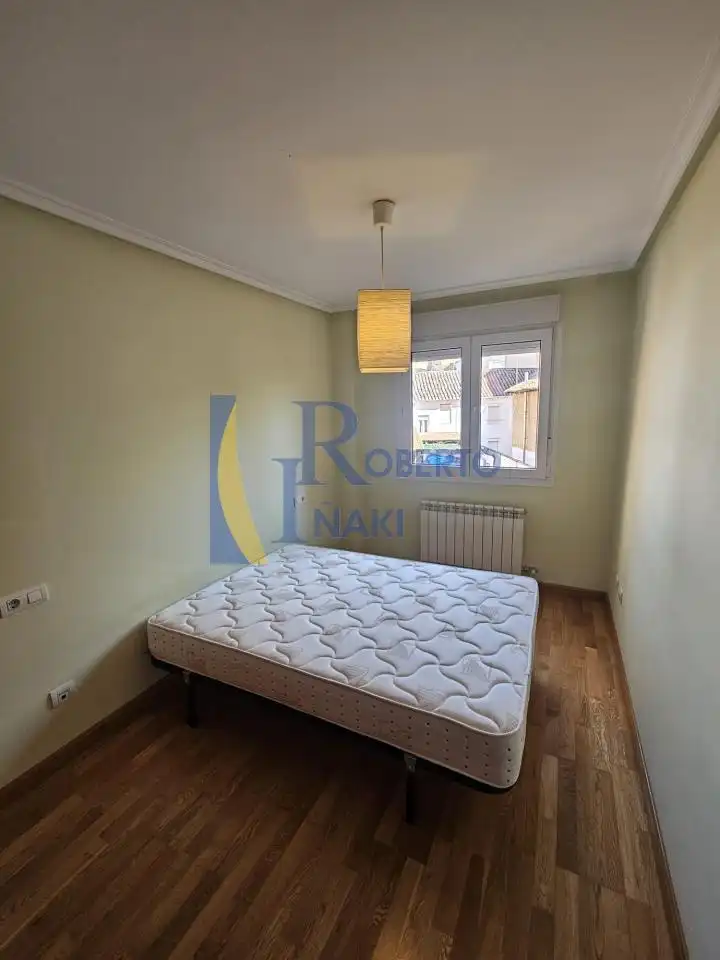 Pis amb terrassa en venda a Valencia de Don Juan, imagen 2