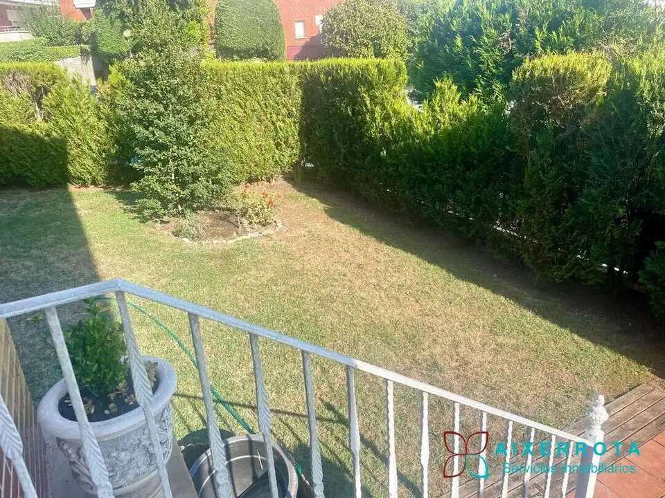 Balcony of Detached homes for rent in Getxo   with Heating, Private garden and Terrace
