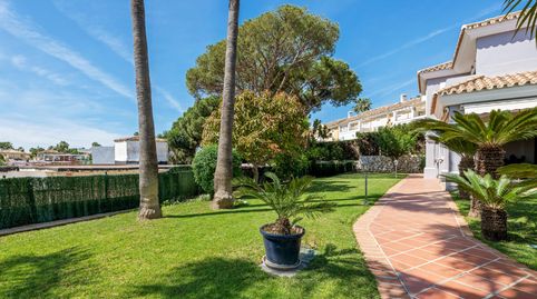 Foto 5 de Casa o chalet en venta en 44 Calle Pico del Naranco, Nueva Atalaya, Estepona