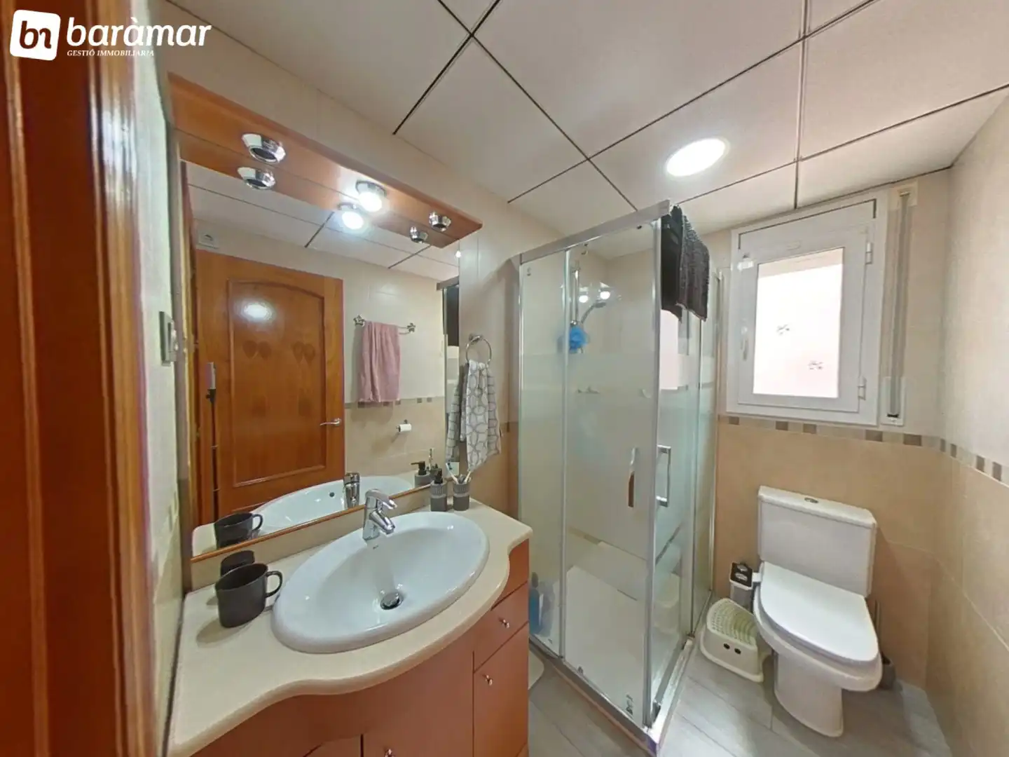 Baño de Piso en venta en Creixell con Aire acondicionado, Calefacción y Terraza