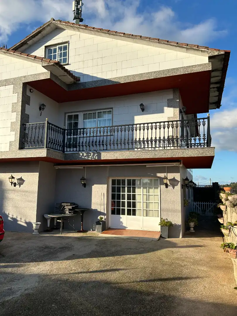 Vista exterior de Casa o chalet en venta en Cambados con Amueblado, Horno y Lavadora