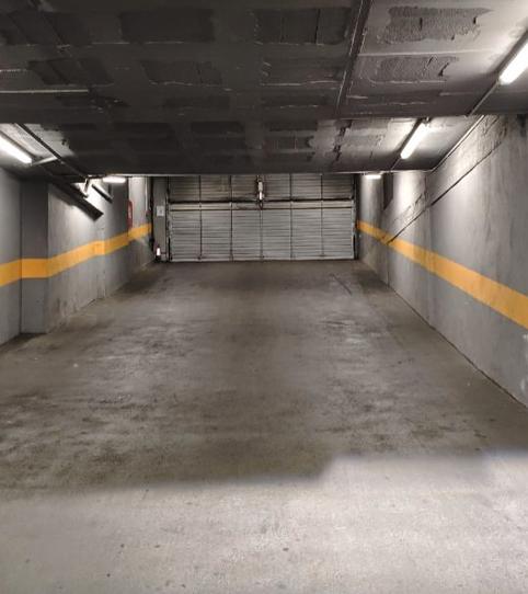 Foto 2 de Garaje de alquiler en Carrer de Colom, 74, Cementiri Vell, Terrassa