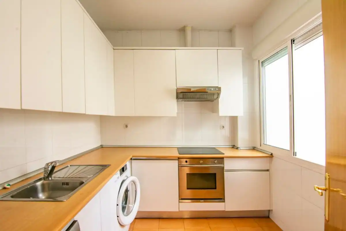 Cocina de Piso de alquiler en Madrid con Aire acondicionado, Calefacción y Parquet