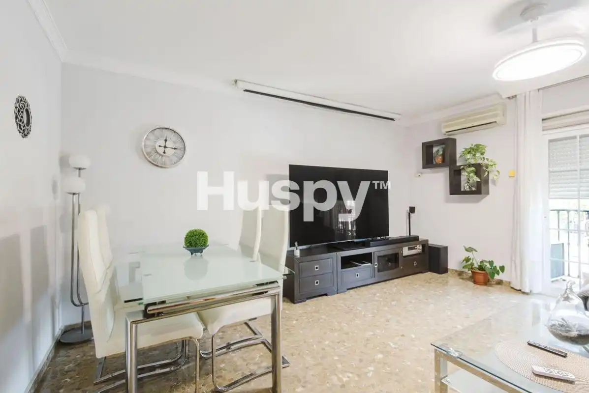 Sala de estar de Dúplex en venta en Marbella con Aire acondicionado, Calefacción y Terraza
