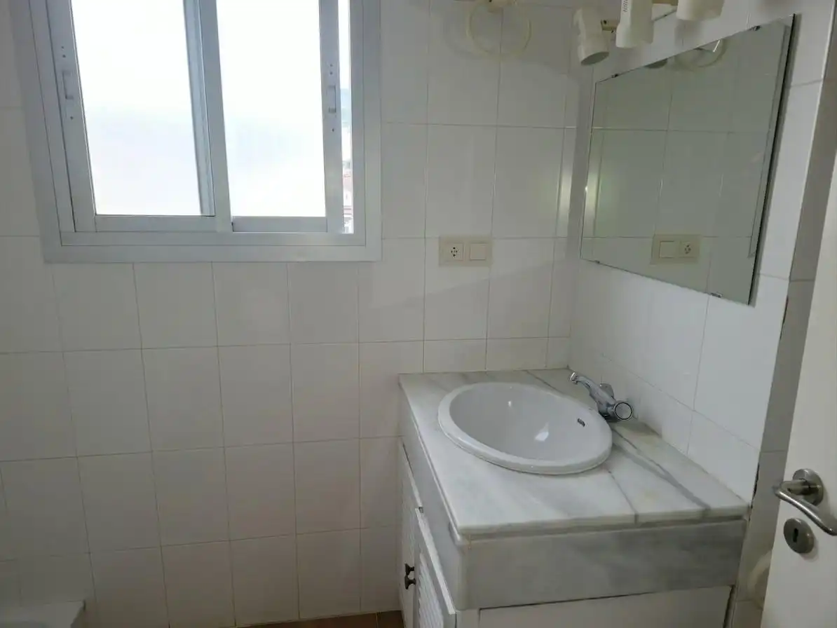 Bany de Casa o xalet en venda en Tolox amb Terrassa