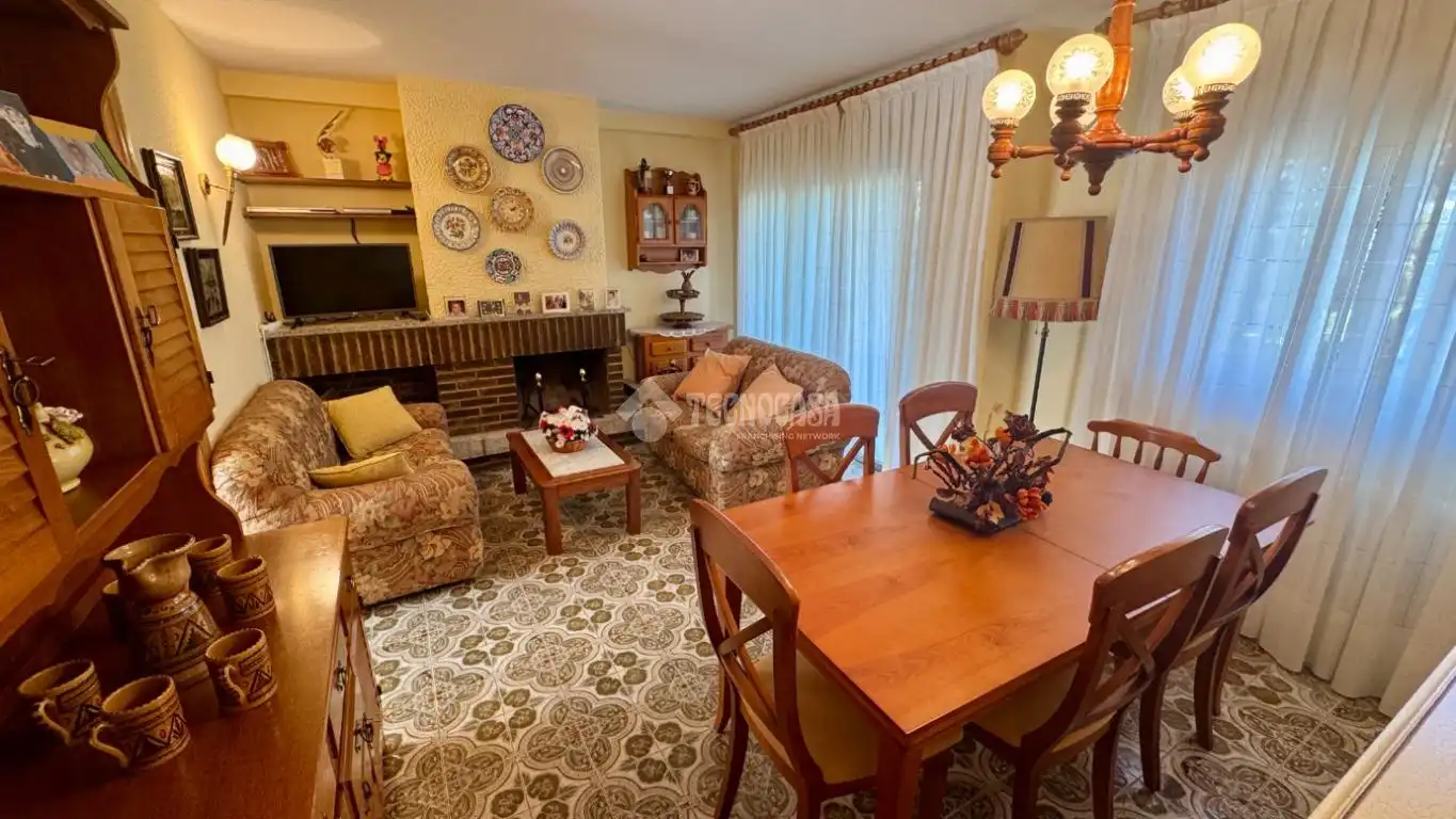 Wohnzimmer von Wohnung zum Verkauf in Los Lagos