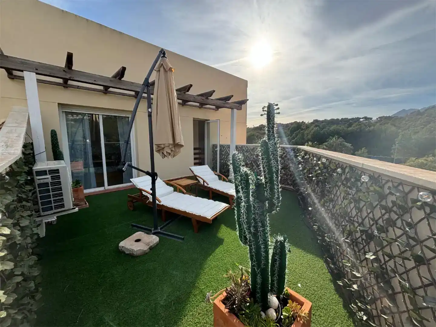 Terrasse von Maisonette zur Miete in Altea mit Klimaanlage, Privatgarten und Schwimmbad