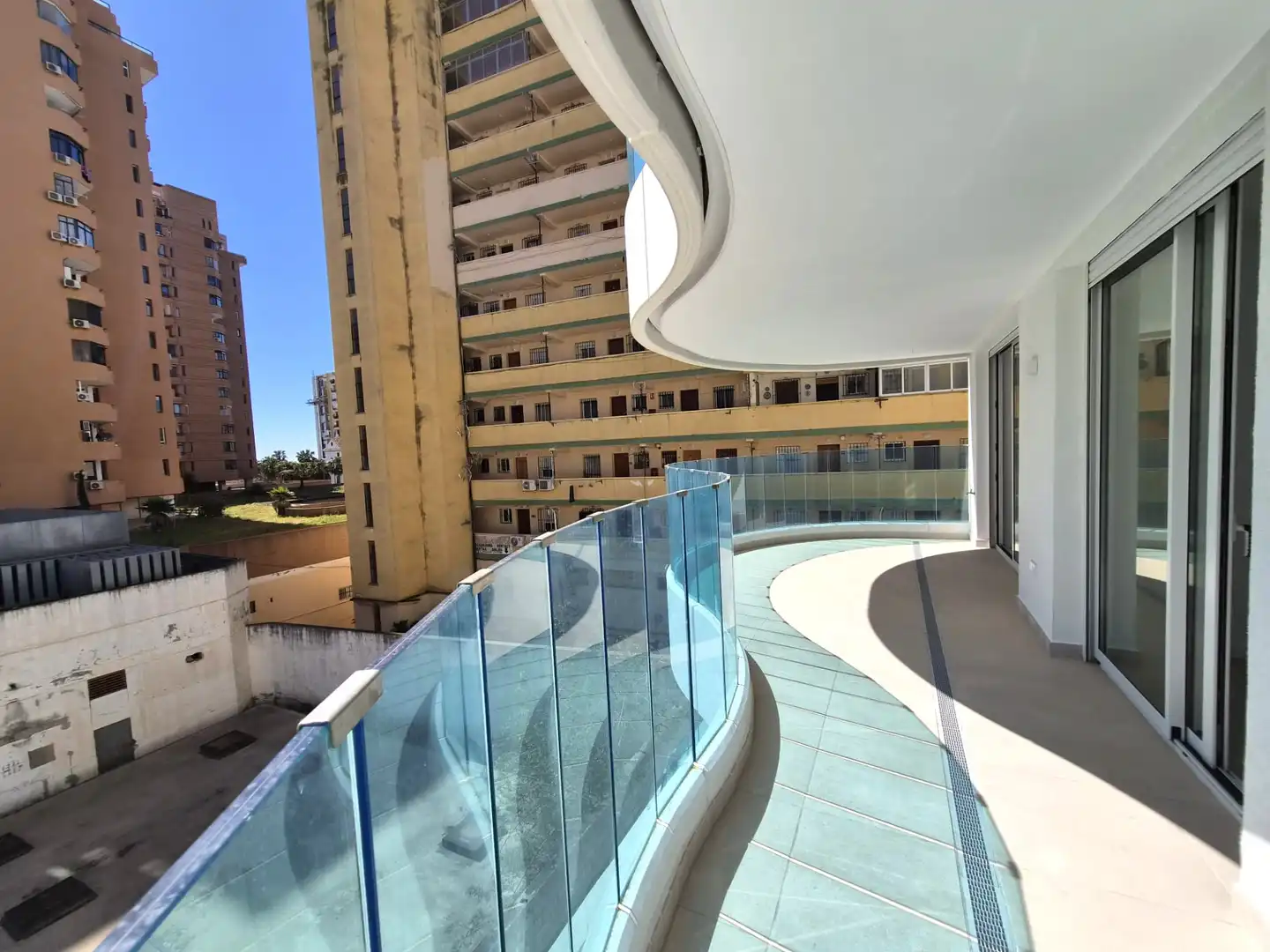 Piso de obra nueva con piscina en venta en Calle Colón 6, imagen 6