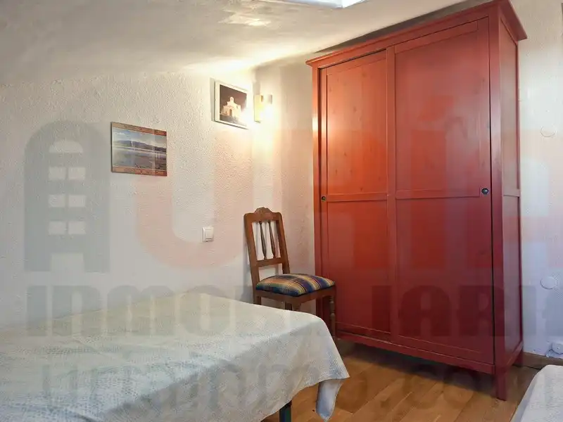 Bedroom of Attic for rent in Oviedo   with Heating, Terrace and Furnished