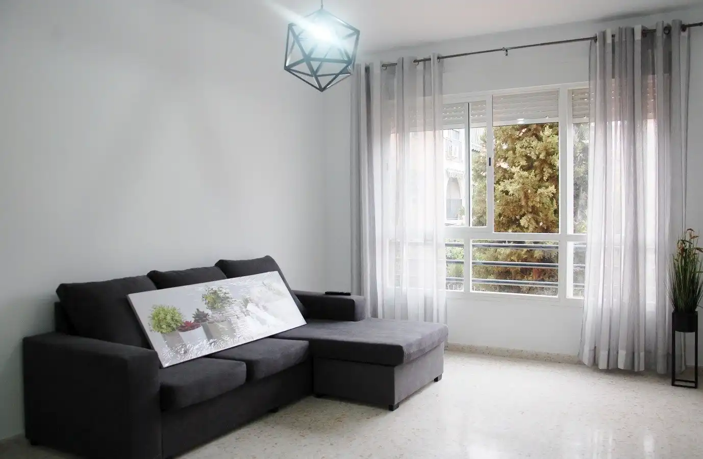 Flat for rent in Calle Matilde Cantós, Parque Nueva Granada