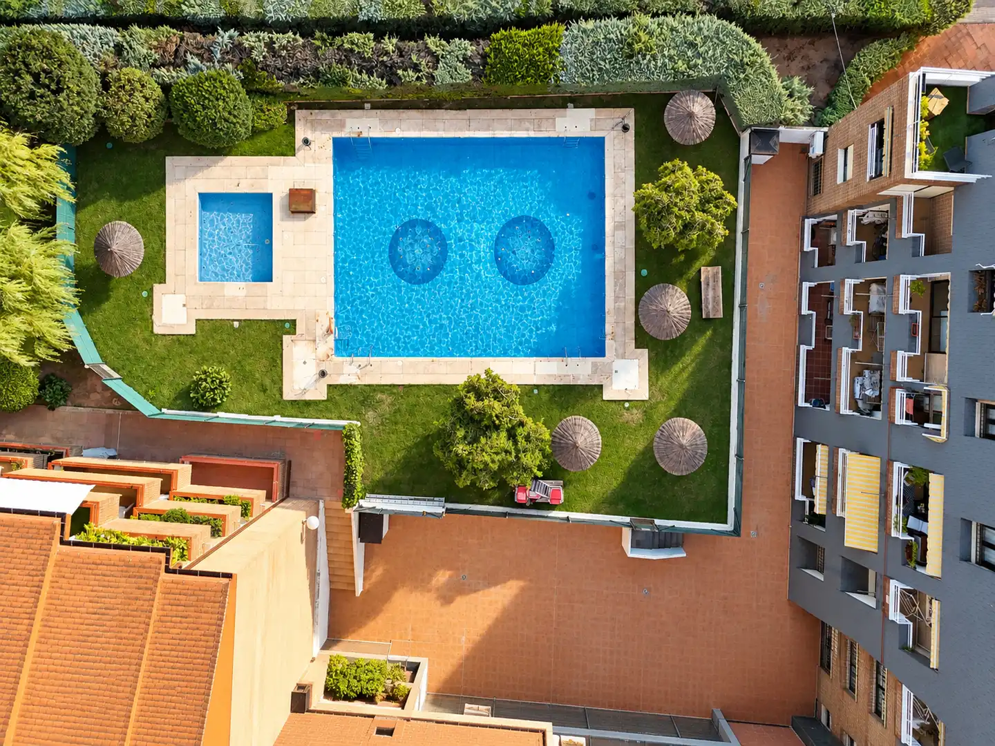 Piscina de Piso en venta en Rozas Centro