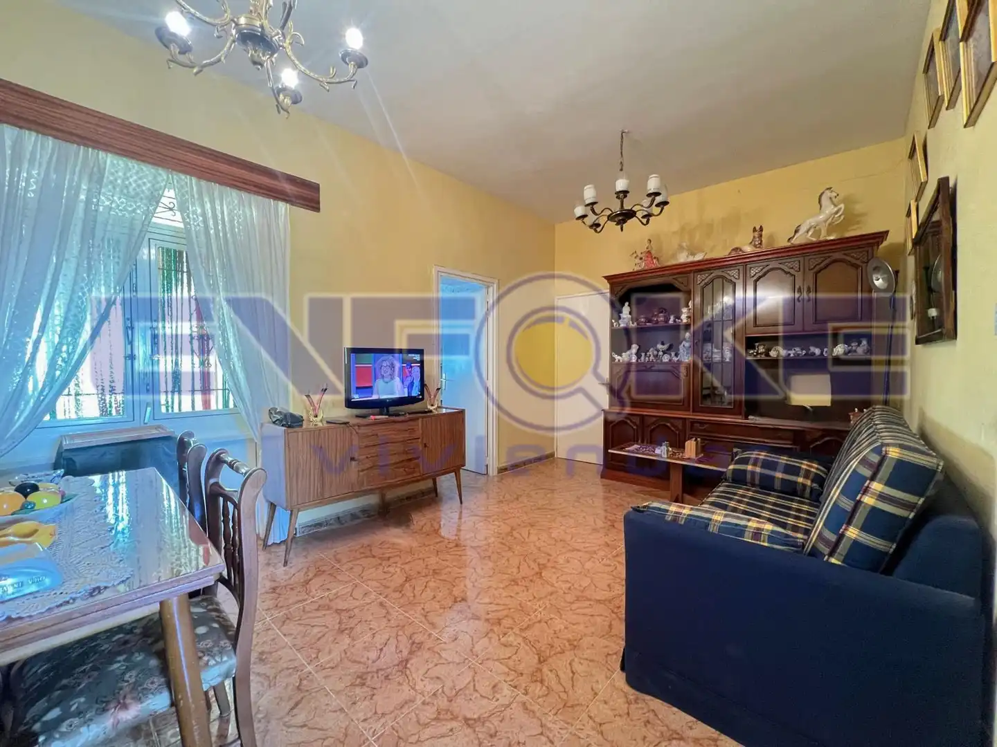 Sala de estar de Casa o chalet en venta en Benquerencia de la Serena con Terraza, Trastero y Amueblado