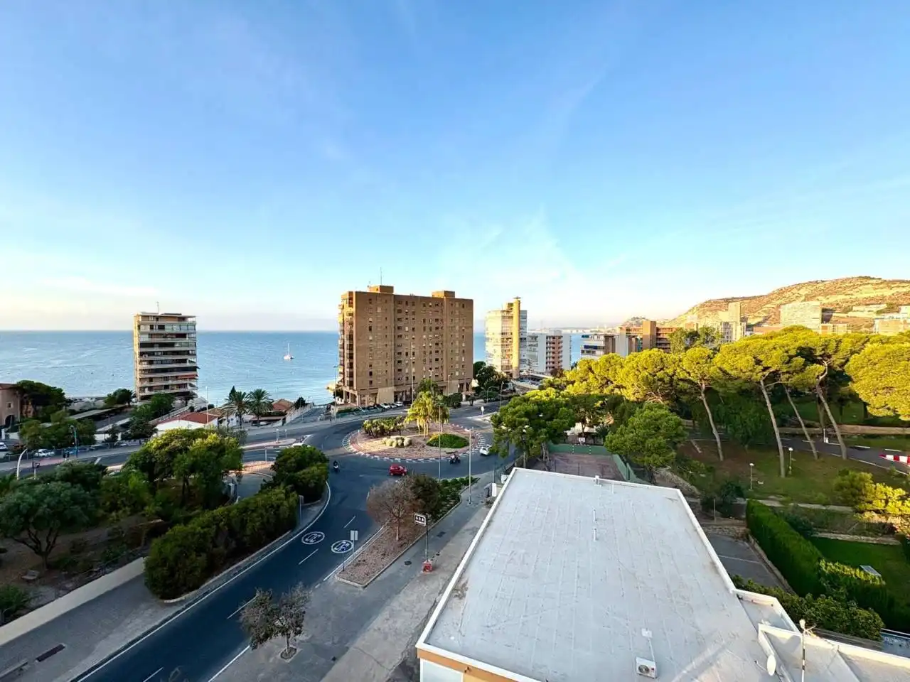 Piso con terraza en venta en Avenida Condomina, imagen 2