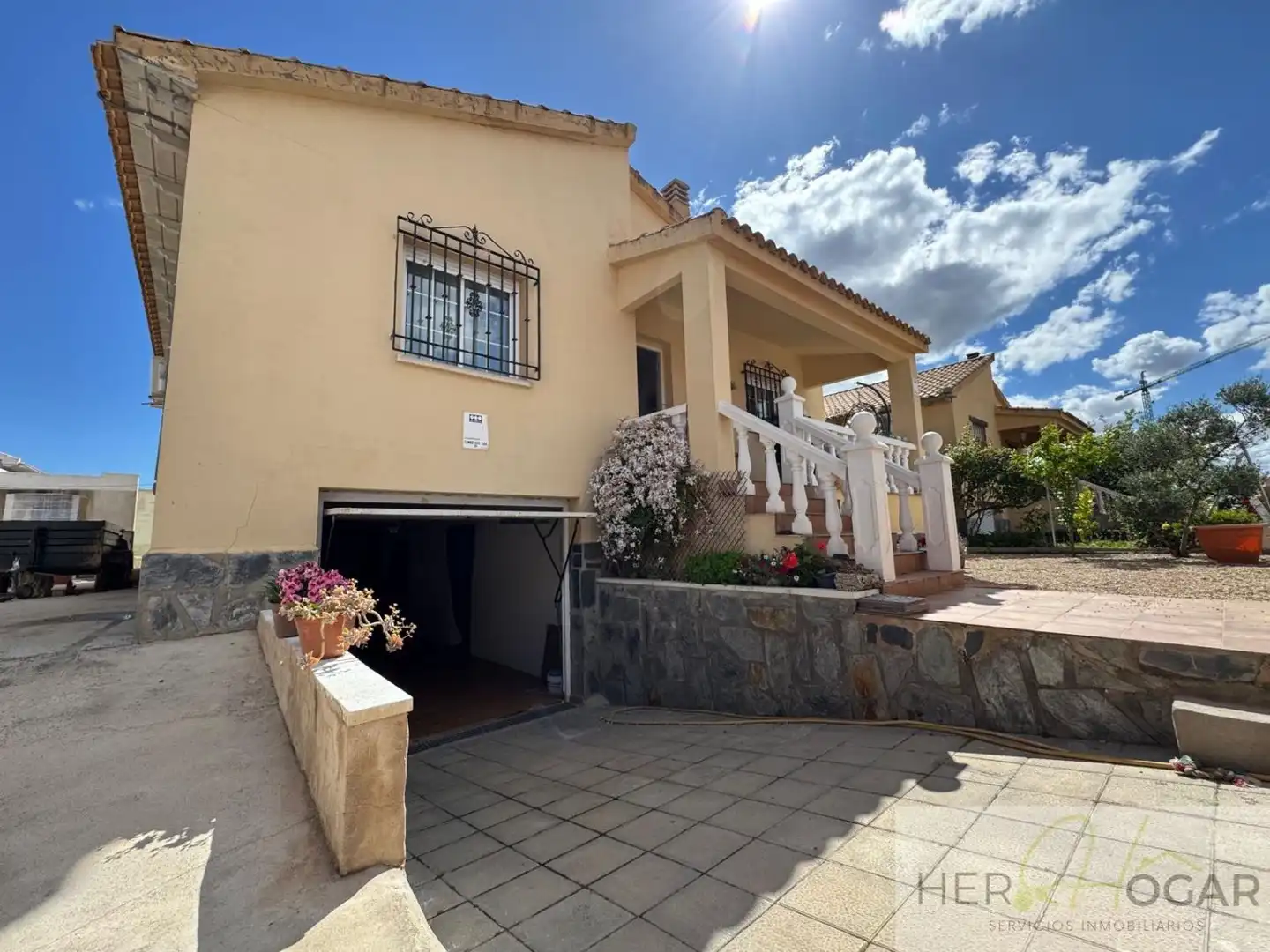 Vista exterior de Casa o chalet en venta en Burguillos de Toledo con Aire acondicionado, Calefacción y Jardín privado