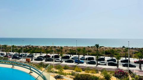Foto 3 de Casa adosada en venta en Los Arenales del Sol, Elche / Elx