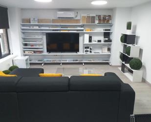 Sala d'estar de Apartament en venda en Yecla amb Aire condicionat