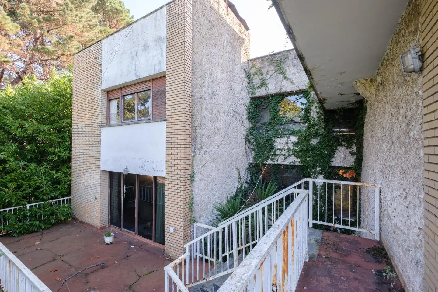 Vista exterior de Casa o xalet en venda en Gijón  amb Jardí privat i Terrassa