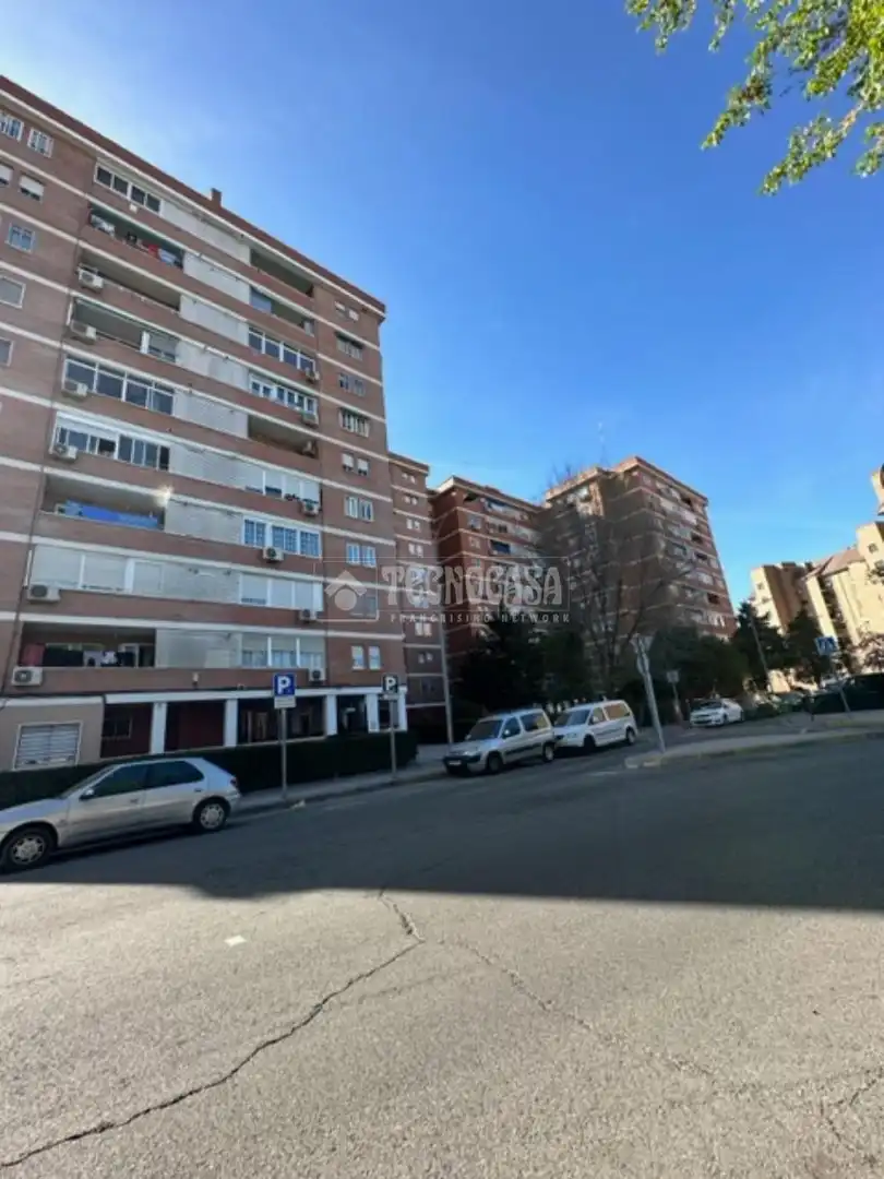 Exterior view of Garage for sale in Fuenlabrada