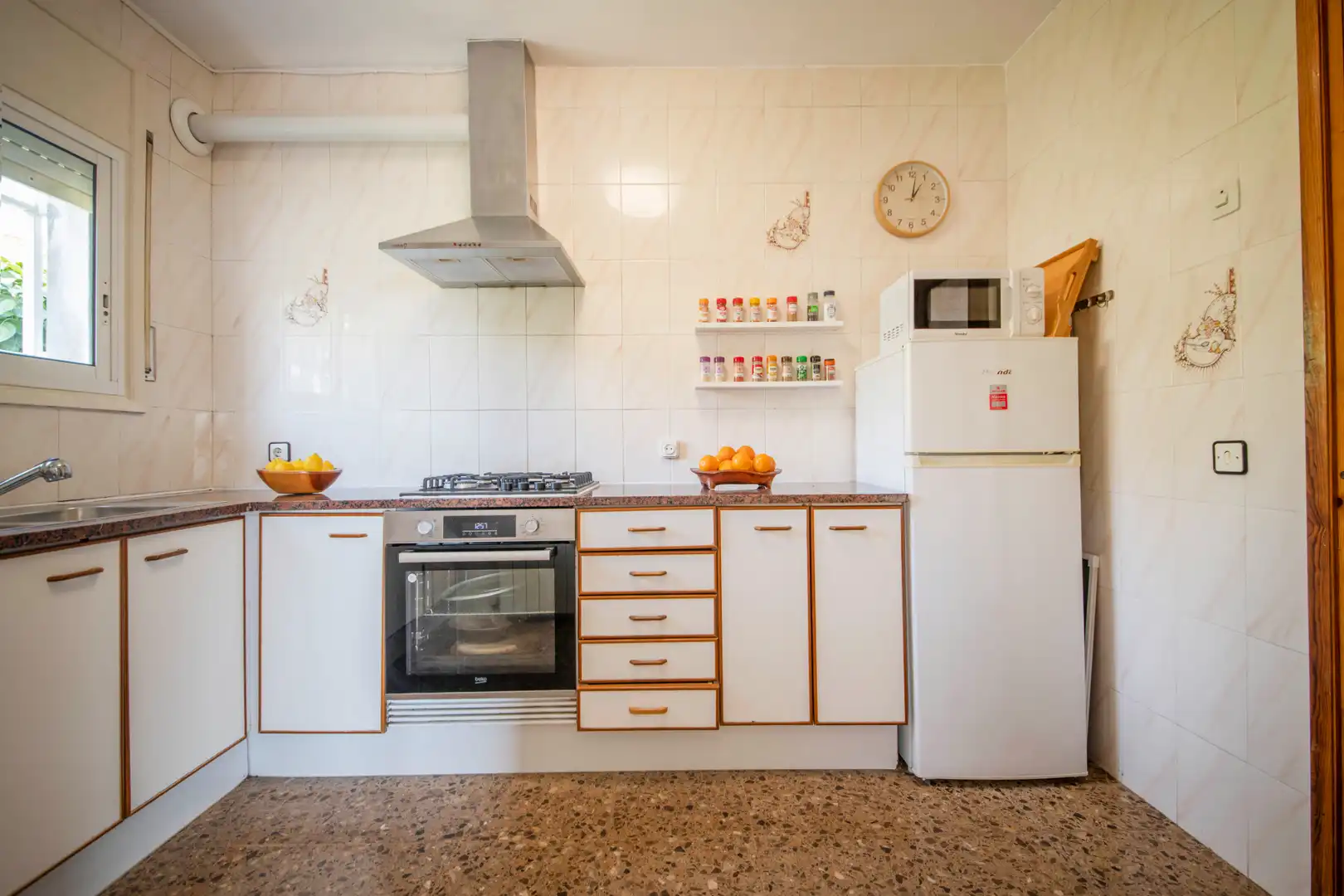 Cuina de Casa o xalet en venda en Mediona amb Calefacció, Jardí privat i Terrassa