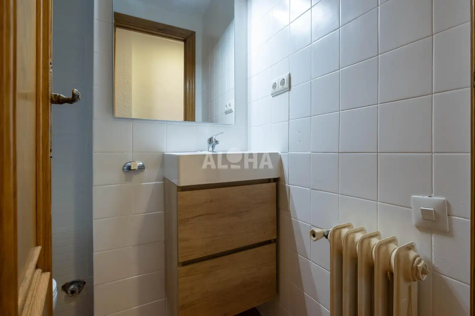 Baño de Piso de alquiler en Valencia con Calefacción, Amueblado y Balcón