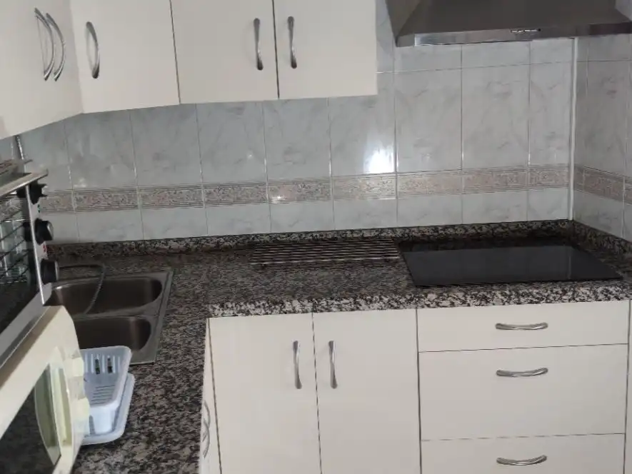 Cuina de Casa o xalet de lloguer en Aracena amb Moblat, Rentadora i Microones