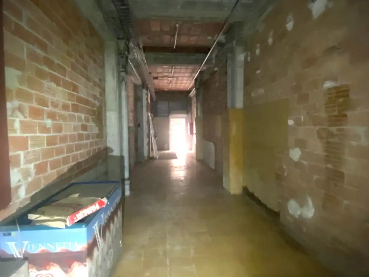 Business premises for sale in Carrer de l'Alcalde Armengou, imagen 17