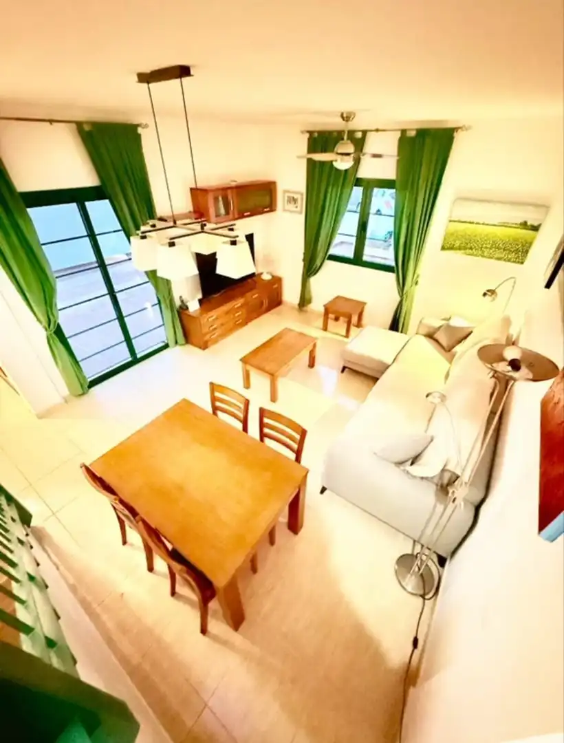 Sala de estar de Casa adosada de alquiler en Tuineje con Jardín privado, Terraza y Amueblado