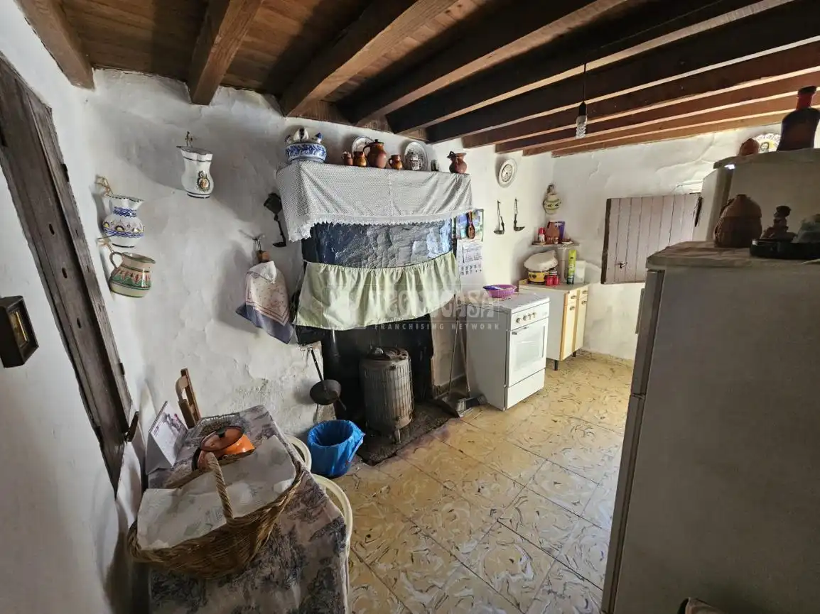 Cocina de Casa o chalet en venta en Caleruela con Jardín privado