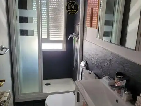 Bathroom of Flat for sale in Jaén  with Air Conditioner, Private garden and Furnished