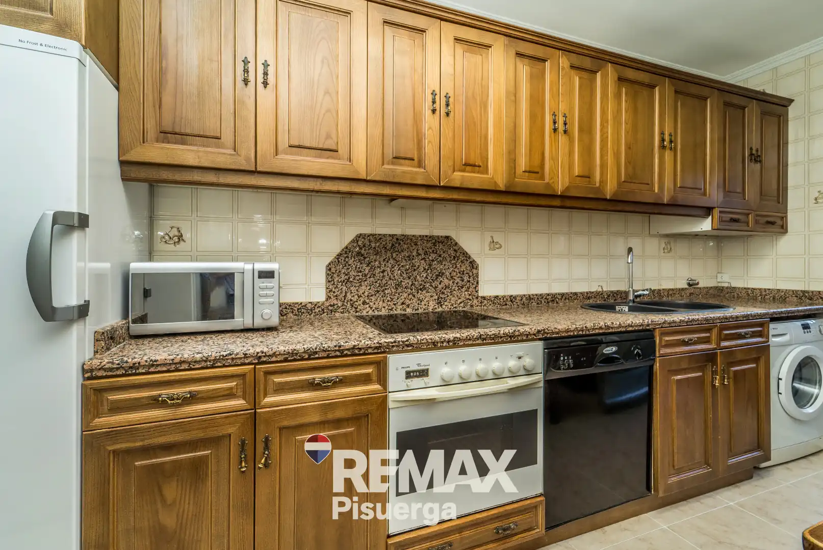 Kitchen of Flat for sale in Tudela de Duero  with Heating, Terrace and Balcony