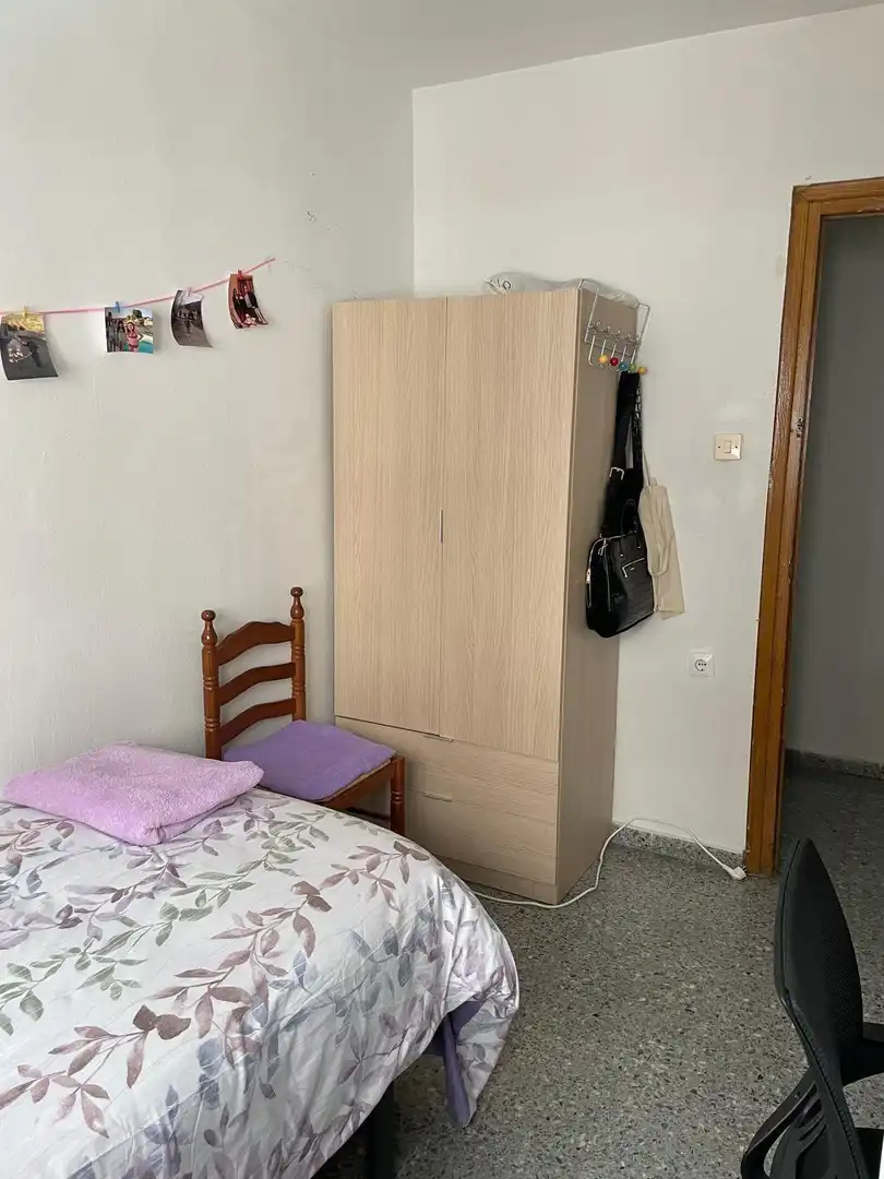 Bedroom of Flat for rent in Granada